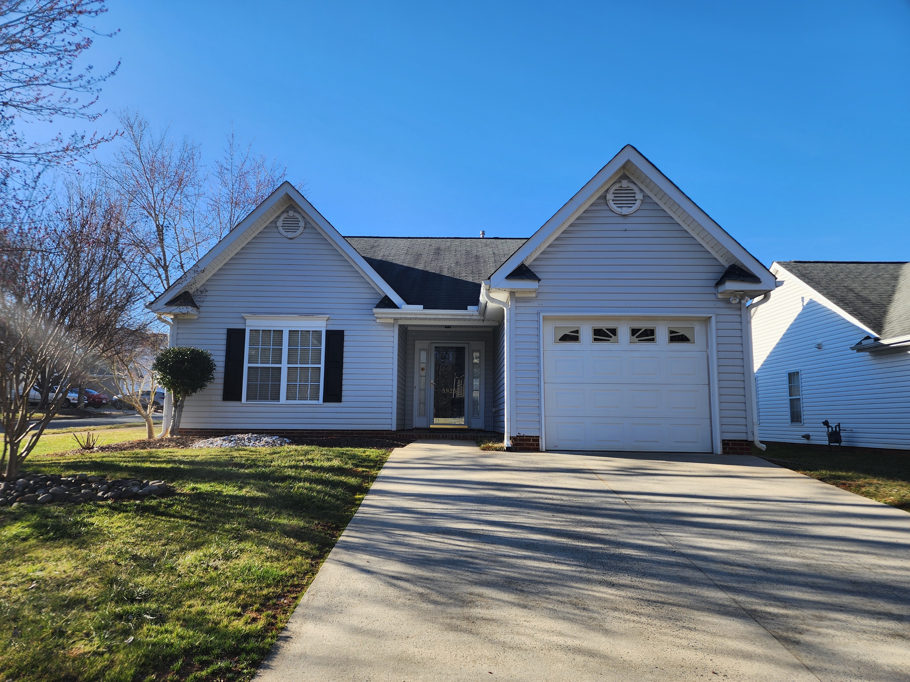 5925 Bluestem Circle